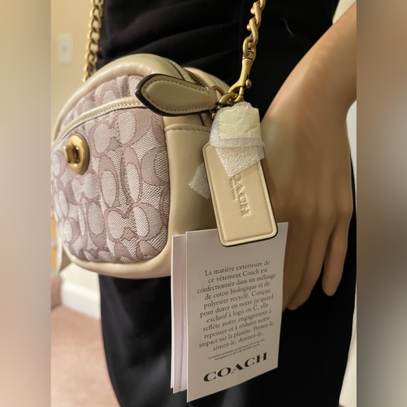 💎RARE NWT AUTHENTIC COACH Signature Jacquard Small Camera Bag💎 - Picture 15 of 16